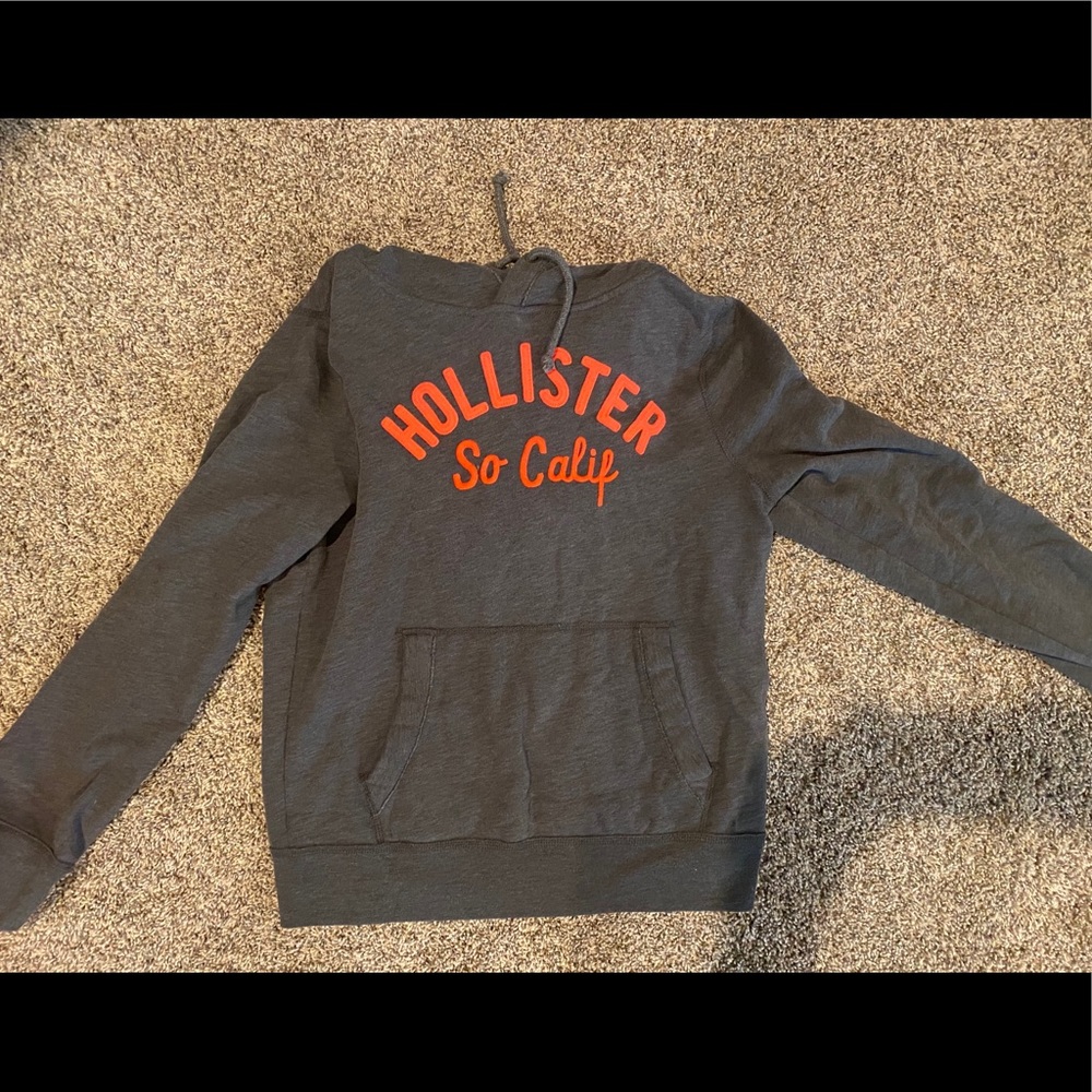 Men’s hollister sweater